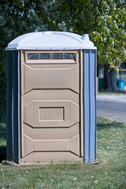 Best Porta potty delivery and setup  in Schuyler, NE